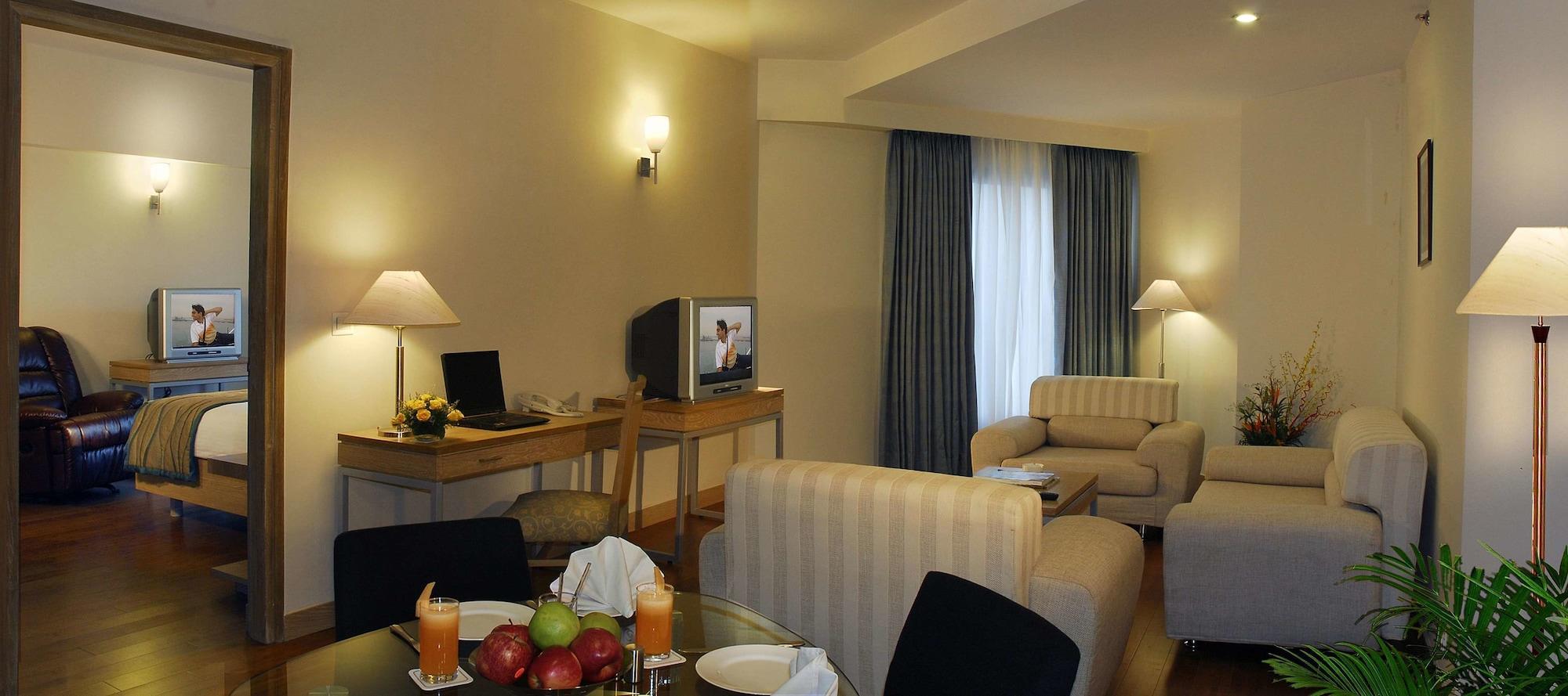 Trinity Hotel Bengaluru Экстерьер фото