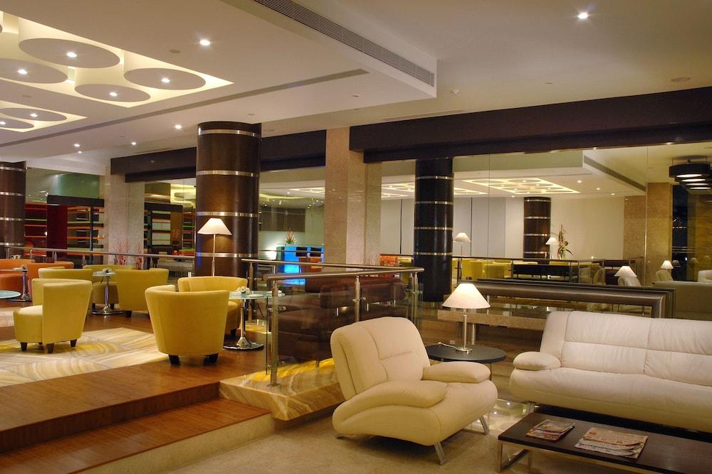 Trinity Hotel Bengaluru Экстерьер фото