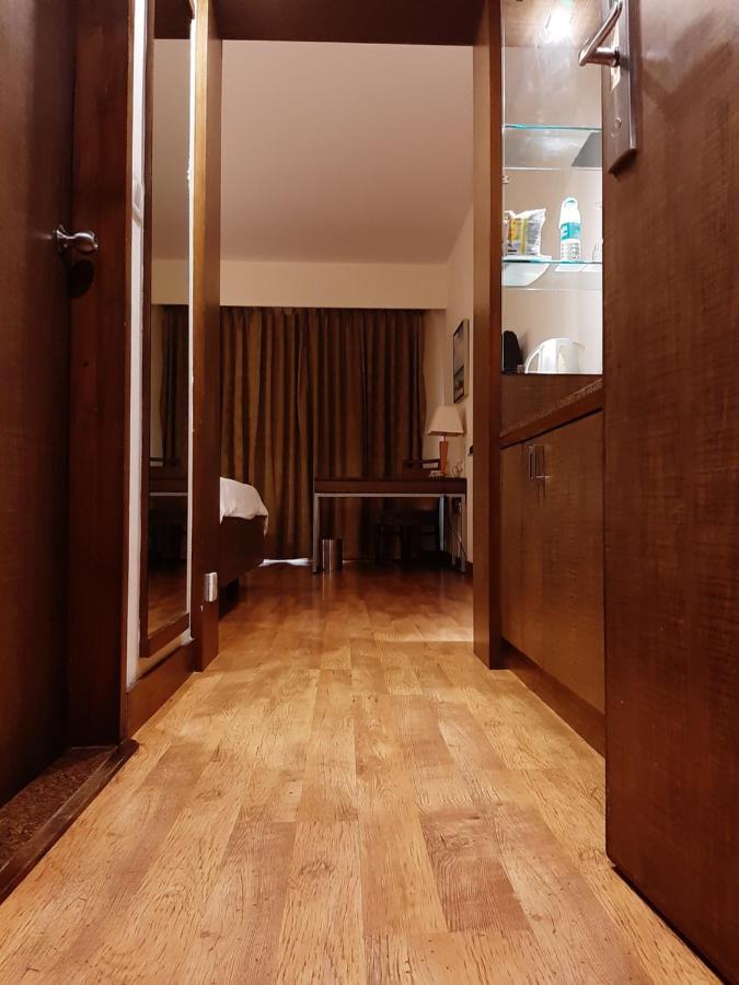 Trinity Hotel Bengaluru Экстерьер фото
