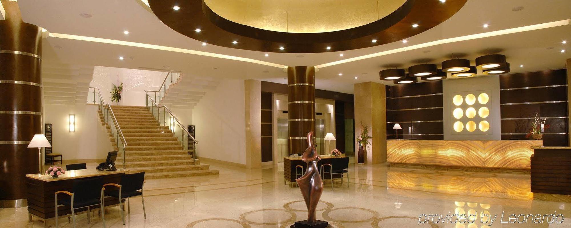 Trinity Hotel Bengaluru Экстерьер фото