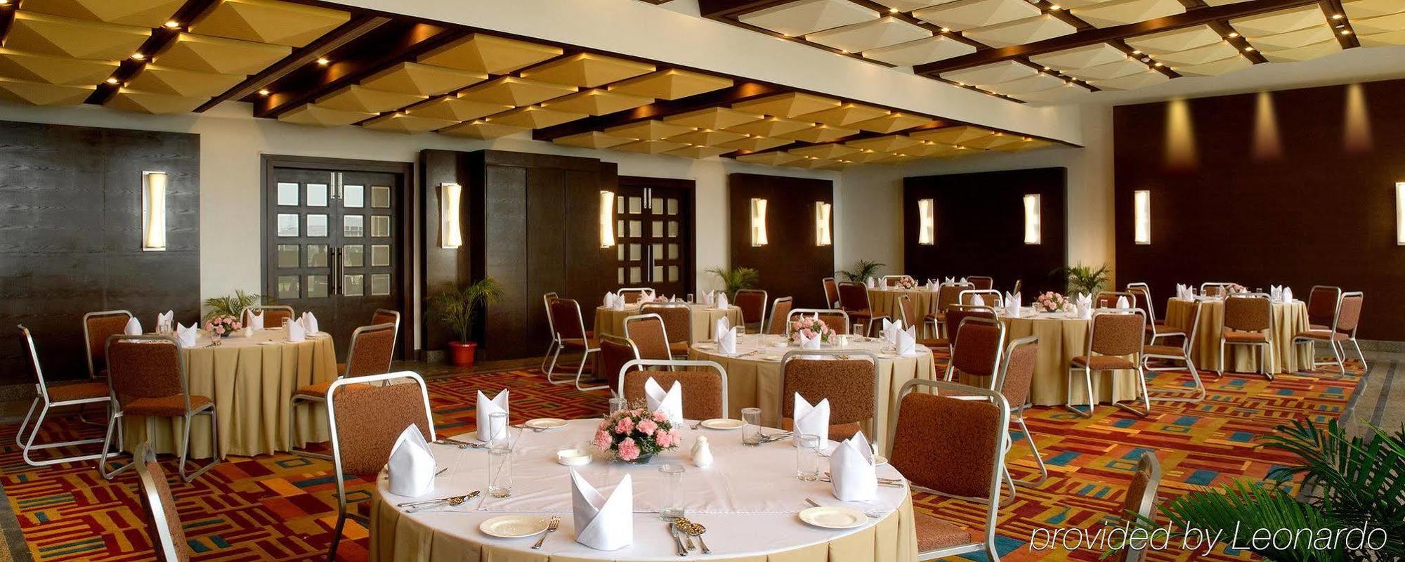 Trinity Hotel Bengaluru Ресторан фото