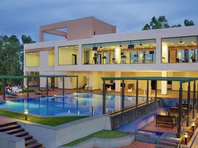 Trinity Hotel Bengaluru Экстерьер фото